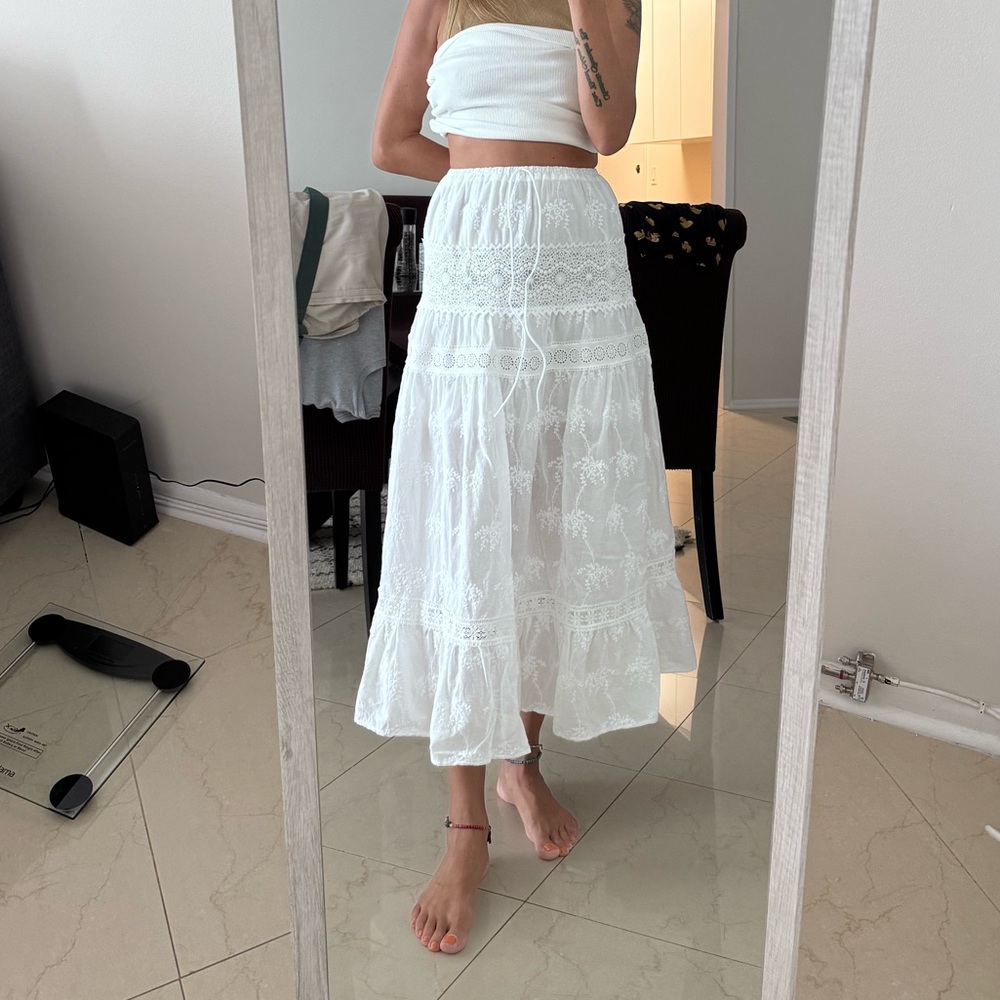 Maxi Skirt. Not worn, but without a tag. Brand YEANZUUN
